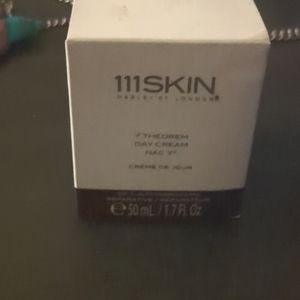 111 Skin Y Theorem Day Cream